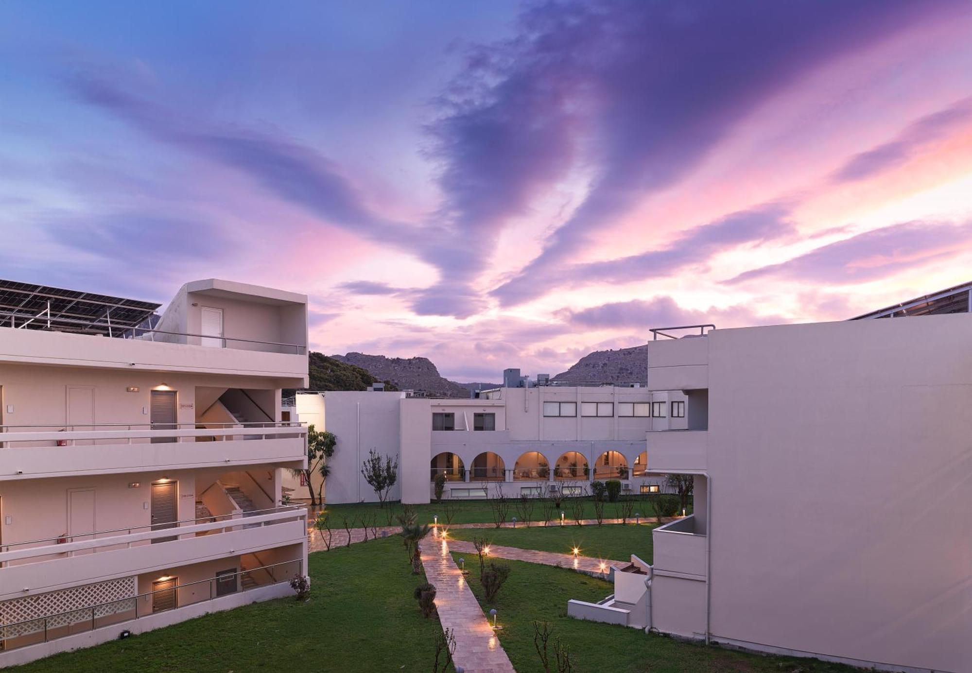 Leonardo Rhodes Otel