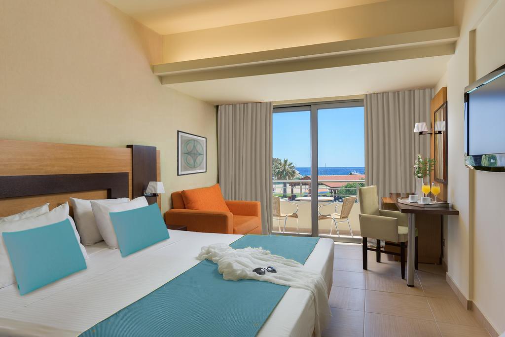 Hotel Leonardo Rhodes 5*